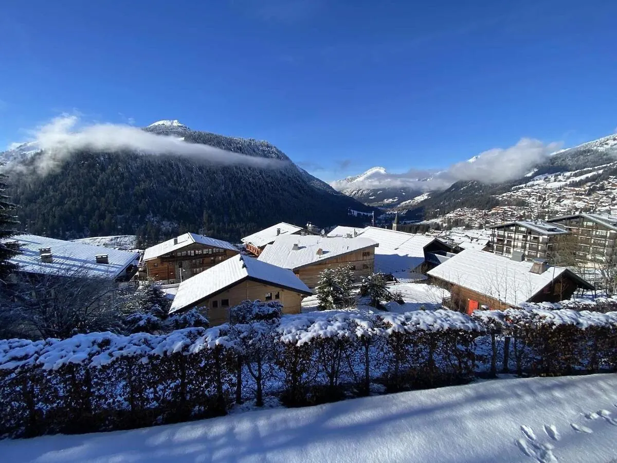 Chalet Le Cerf : Dans Le Centre De Châtel